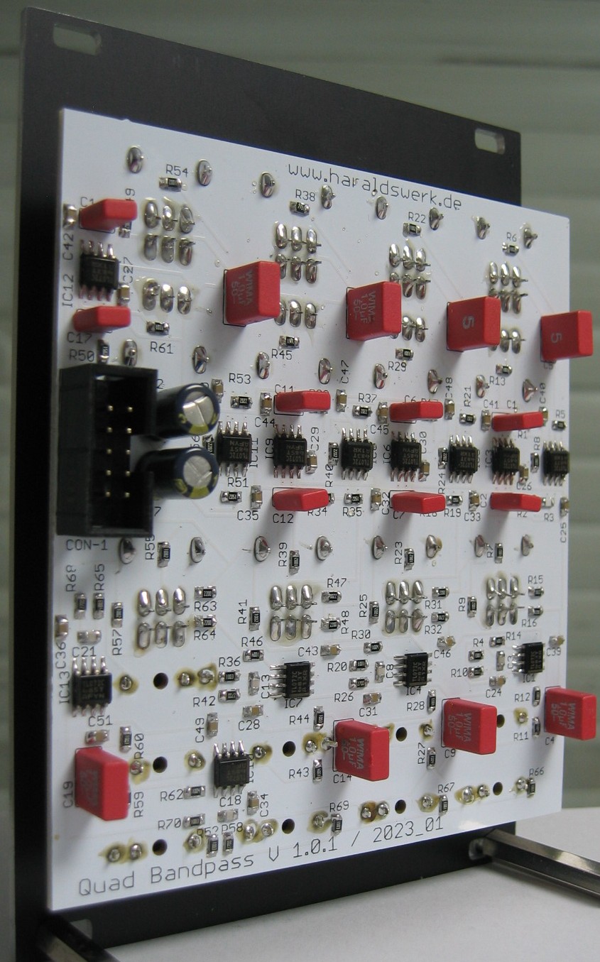 Parametric Equalizer, Resonating Filter VCF back view