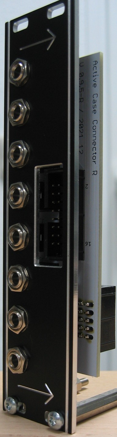 Active Case Connector half side view