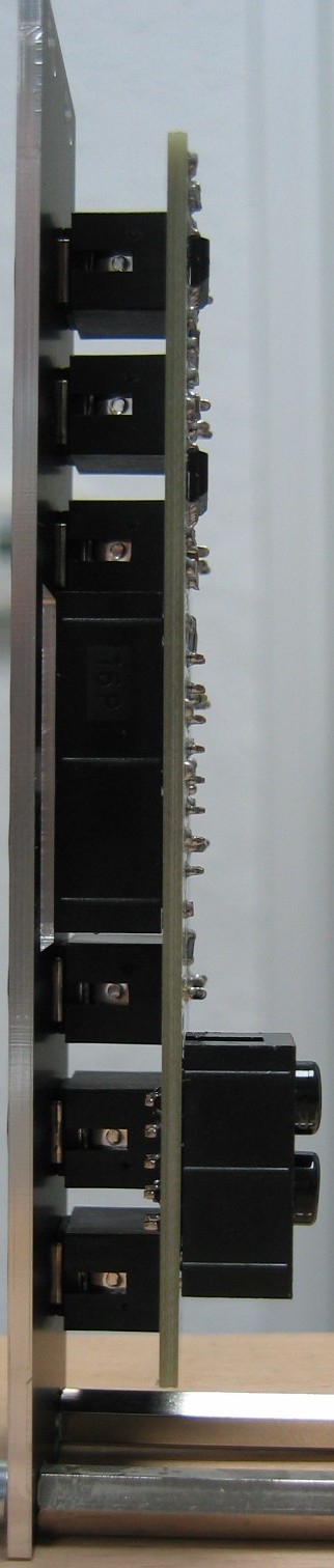 Active Case Connector side view