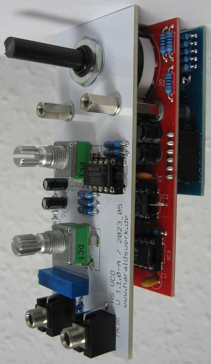 High speed VCO halve side view