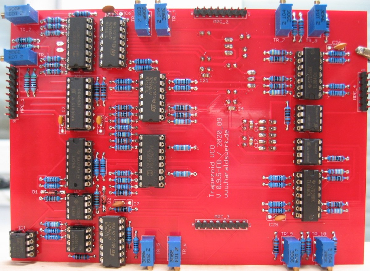 Trapezoid VCO populated main PCB