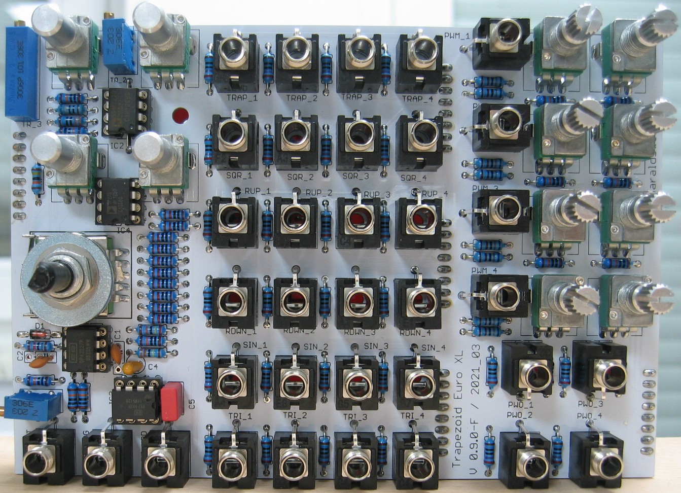 Trapezoid extended VCO populated control PCB